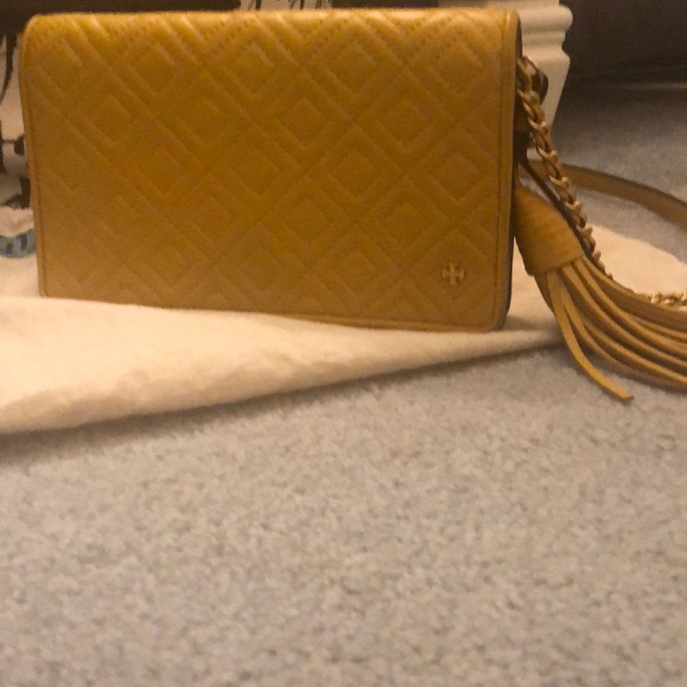 Tory Burch Fleming Wallet Crossbody